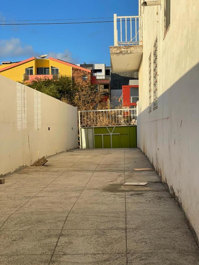 Chambre 3 Residencial Eunice Πράγια Εξωτερικό φωτογραφία